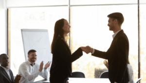 Agradecimento ao chefe pelo presente - Destaque